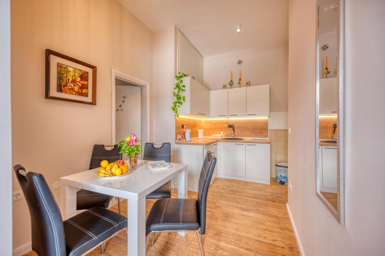 Apartments Vujosevic Tivat Extérieur photo
